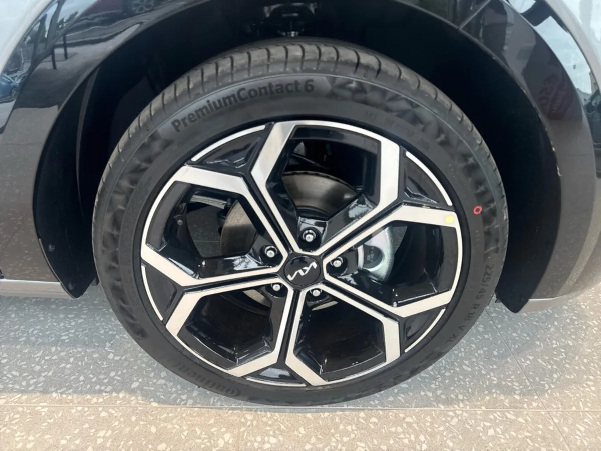 Kia Niro PHEV SEM - Image 4