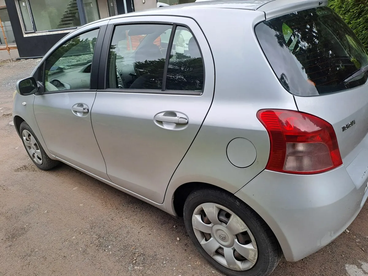 Toyota Yaris 2006 - Image 4