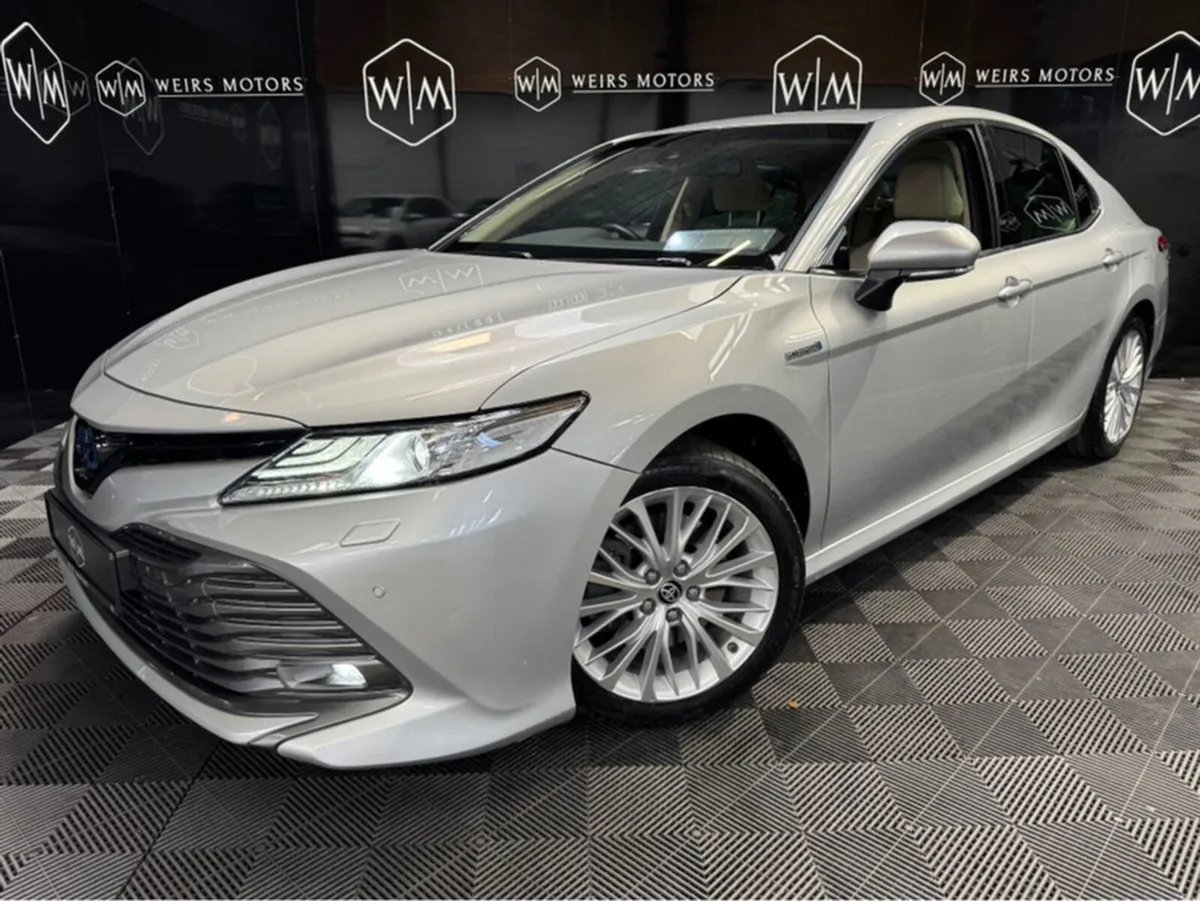 Toyota Camry 2.5 Camry Hybrid Platinum - Image 1
