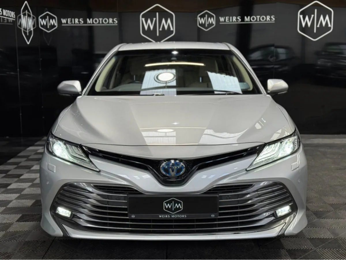 Toyota Camry 2.5 Camry Hybrid Platinum - Image 4