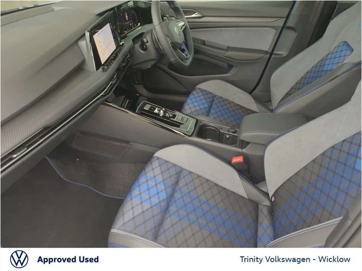Volkswagen Golf R DSG 320 BHP 4 Motion Huge Spec - Image 4