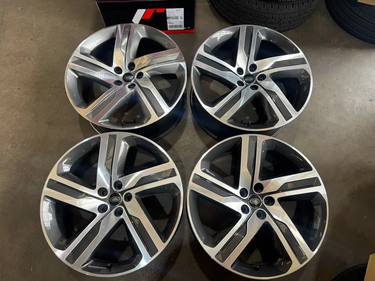 22’ GENUINE LANDROVER DISCOVERY ALLOY WHEELS - Image 2