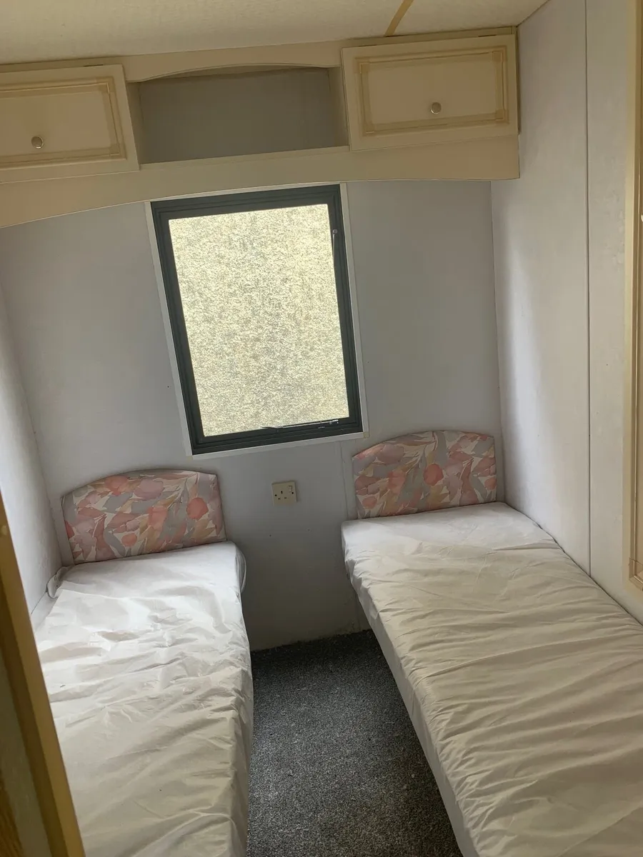 Mobile Home - Image 3