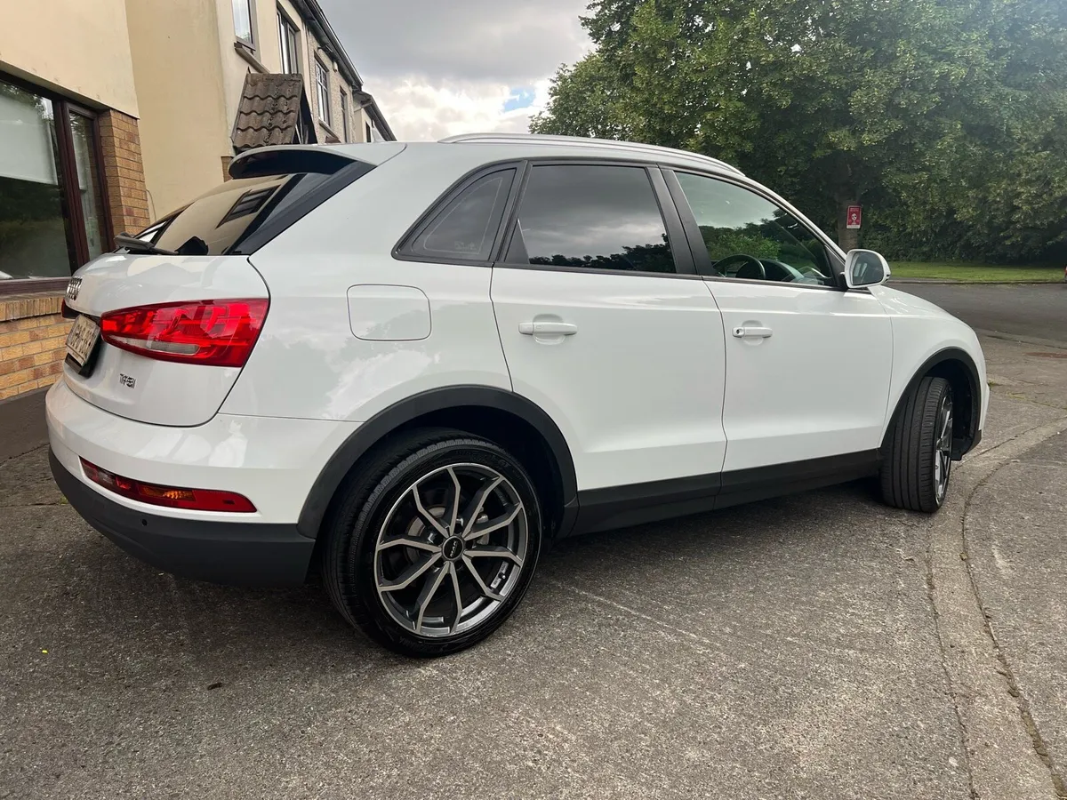 Audi Q3 162 1.4 Petrol Auto - Image 2