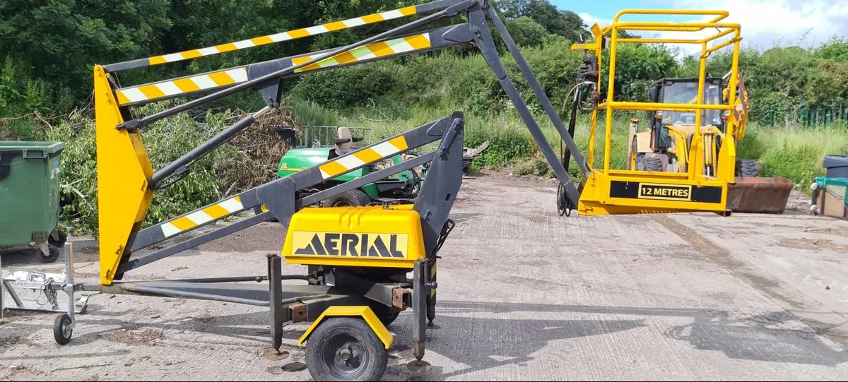 Cherry Picker  -  Tow Behind - Image 2