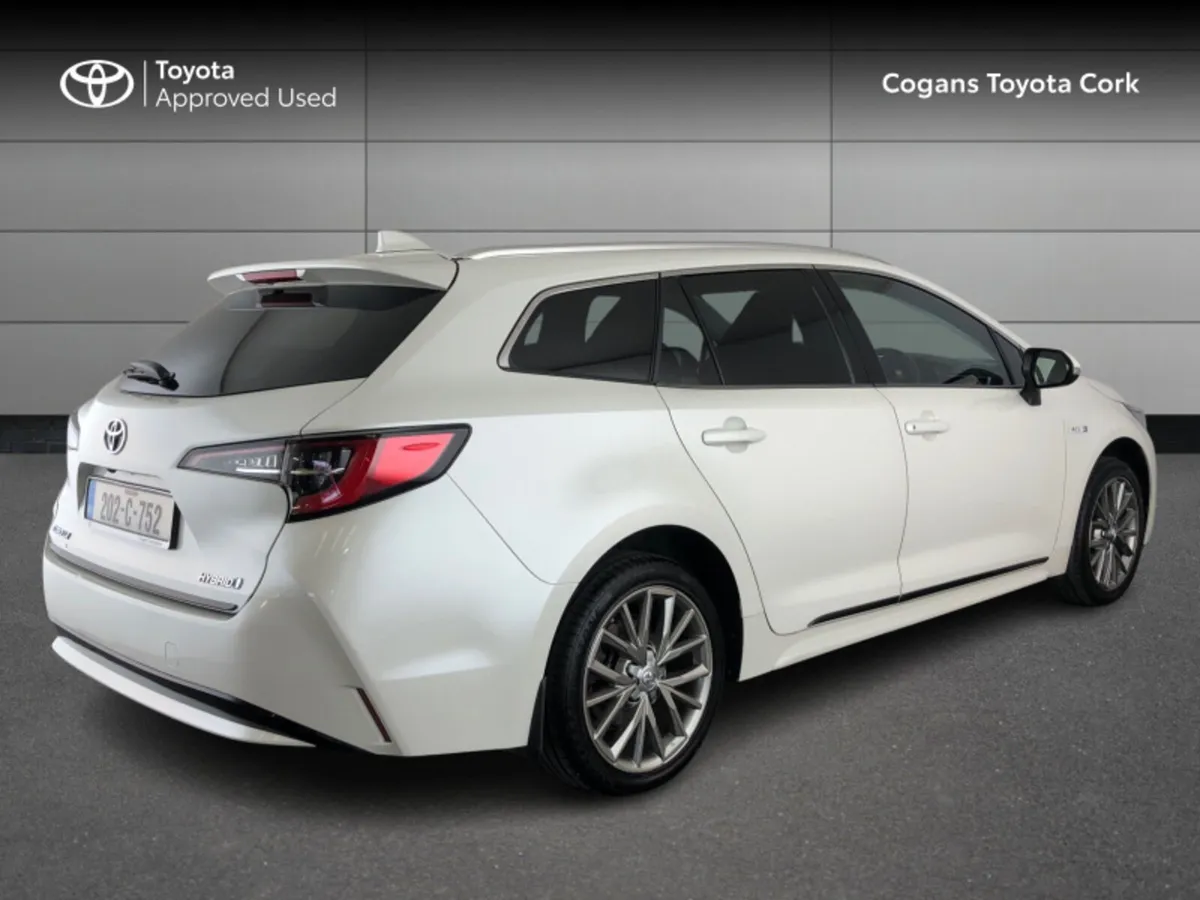 Toyota Corolla HYBRID SOL T/S 4DR AUTO - Image 2