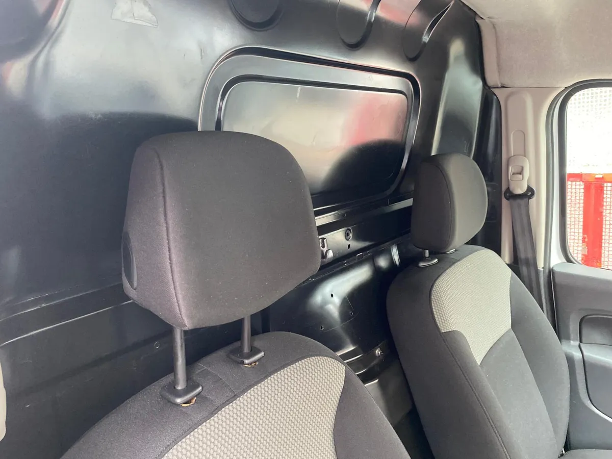 Renault Kangoo 2017 - Image 2