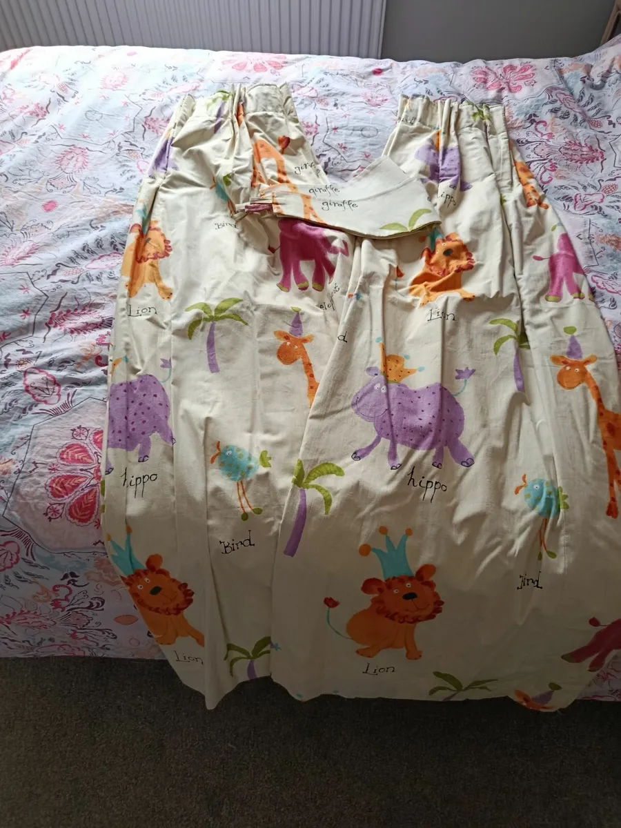 Curtains - Image 1