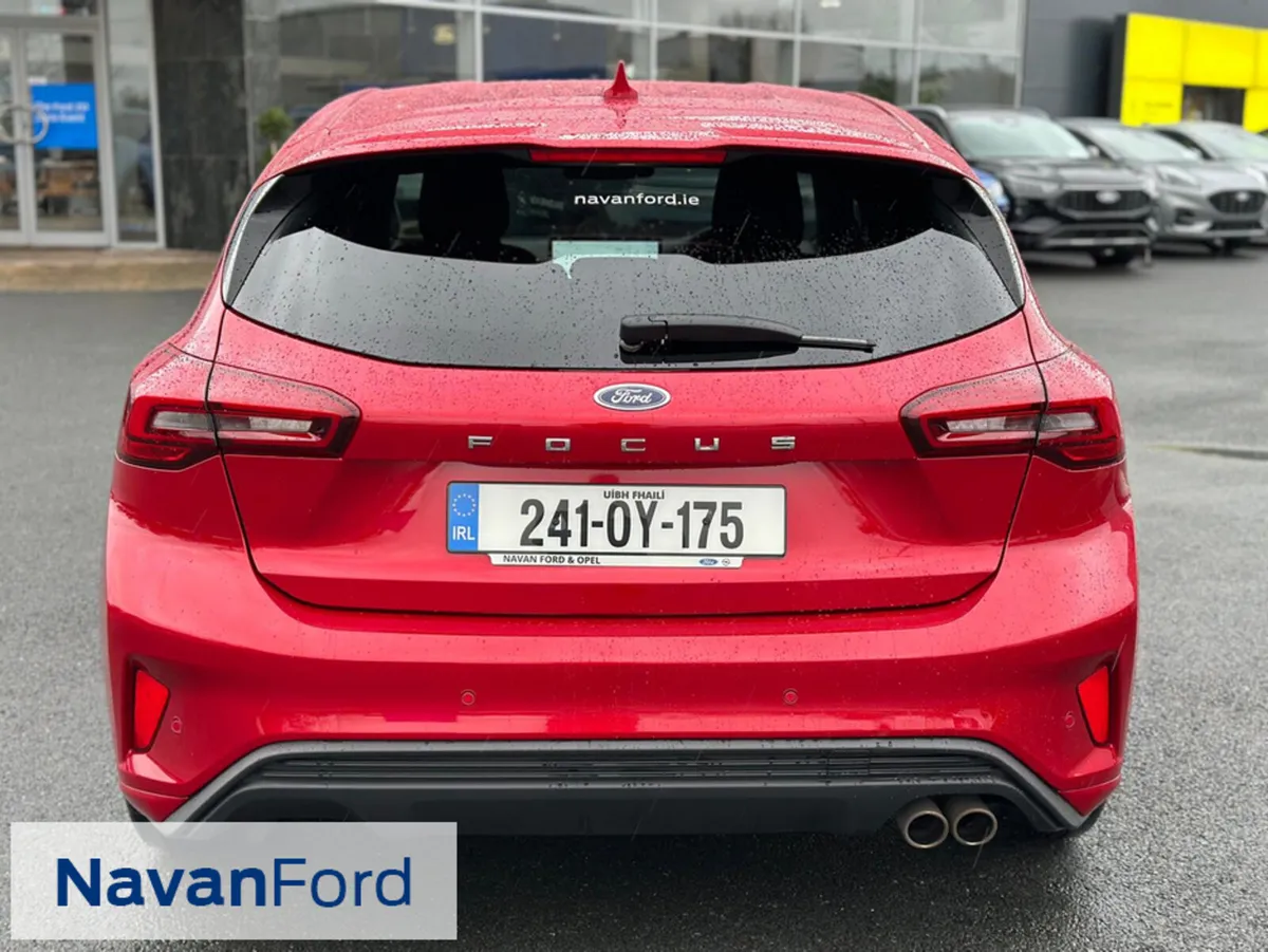 Ford Focus St-Line 1.0 EcoBoost 125Ps ** Warranty - Image 4