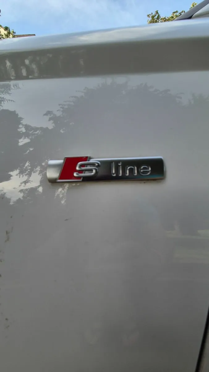 Audi A6 2014 - Image 2