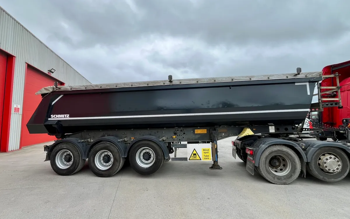 2017 Schmitz Tipper 8.2 - Image 2