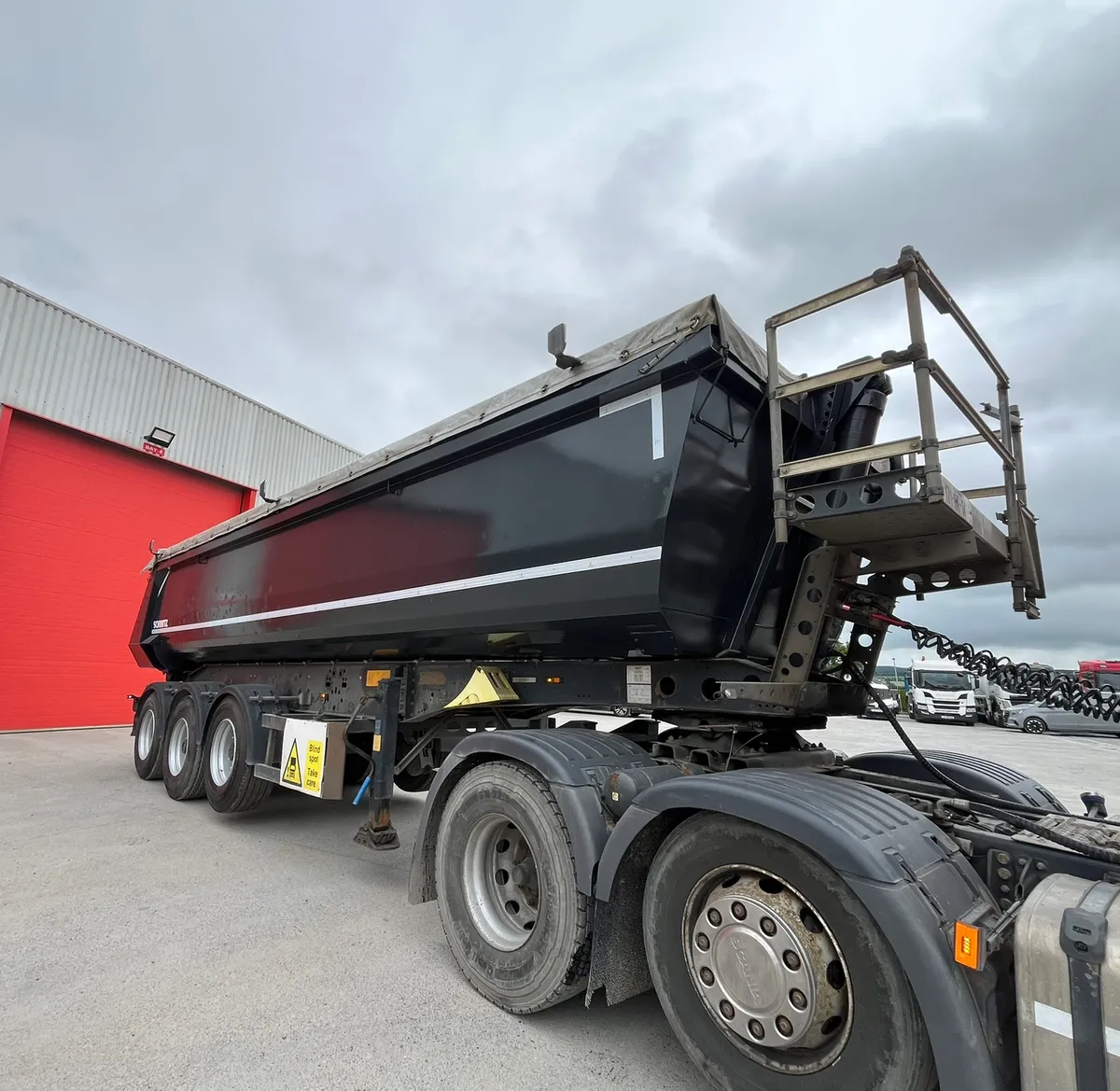 2017 Schmitz Tipper 8.2 - Image 4