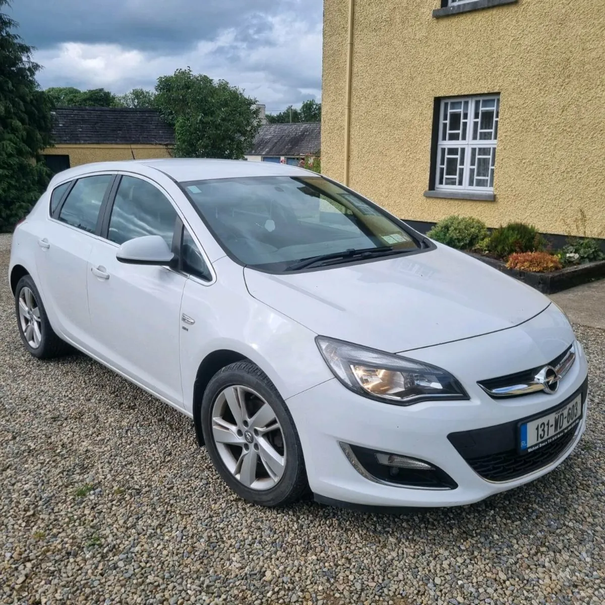 2013 opel astra 1.7 - Image 1