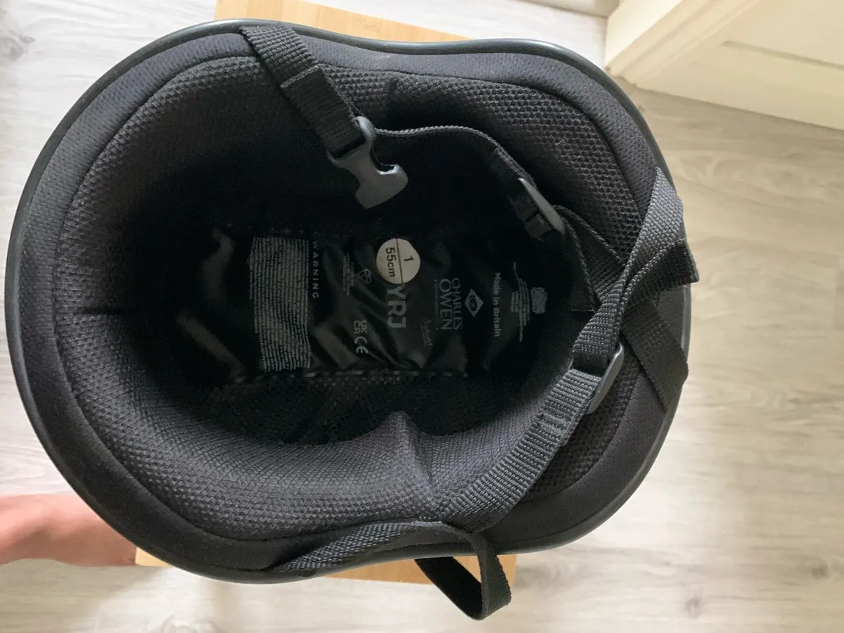 Horse riding helmet and back protector - Image 1