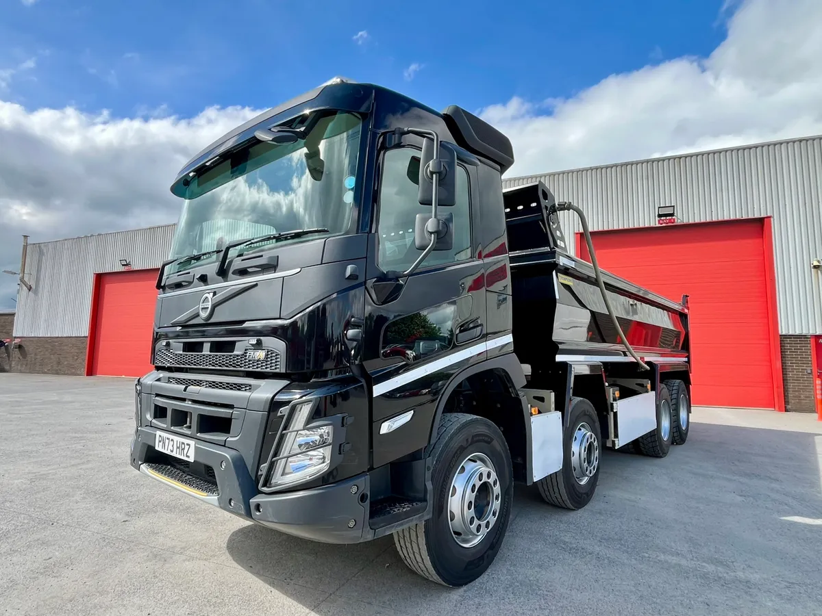 2024 Volvo 13 litre FMX 420hp - Image 1