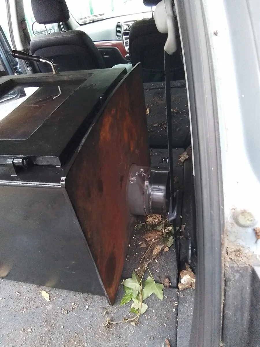 Very large woodburner /back boiler - Image 3
