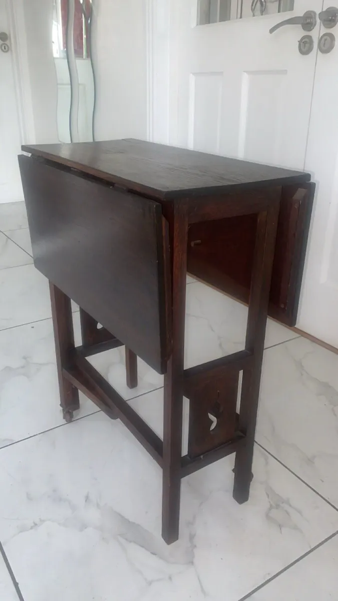 Antique occasional table - Image 1