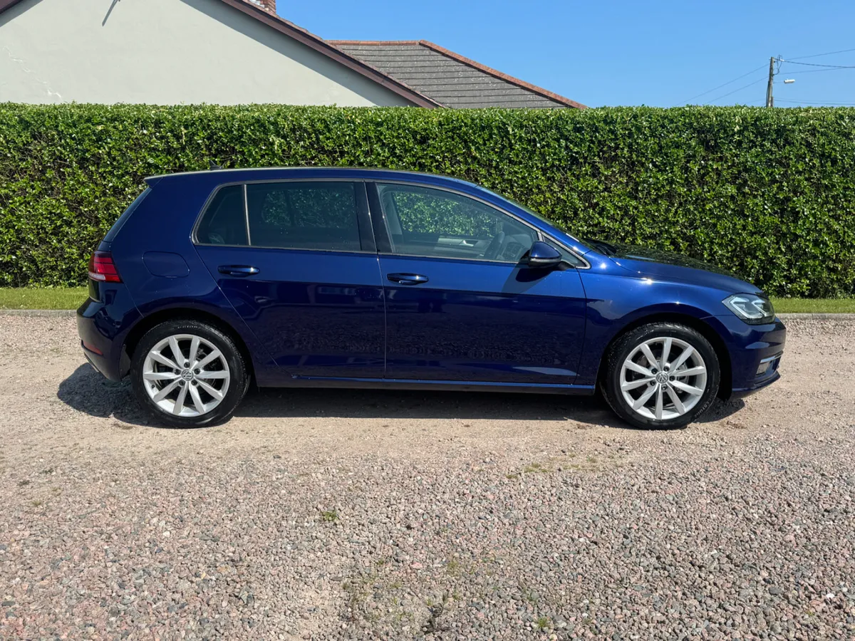 191 Volkswagen Golf Comfortline DSG - Image 3