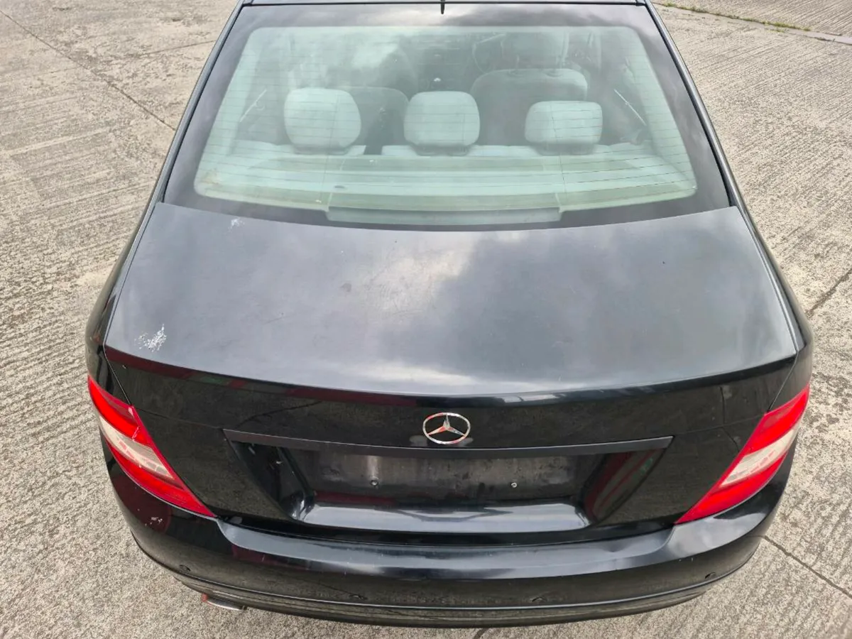 Mercedes C 220 Diesel  2011 - Image 4