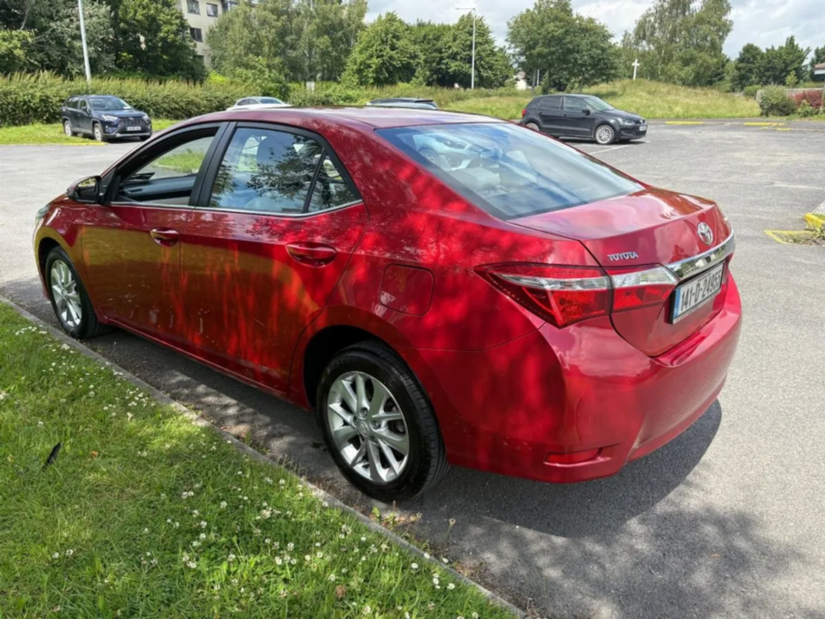 Toyota Corolla 1.4 D-4d Luna 4DR - Image 4
