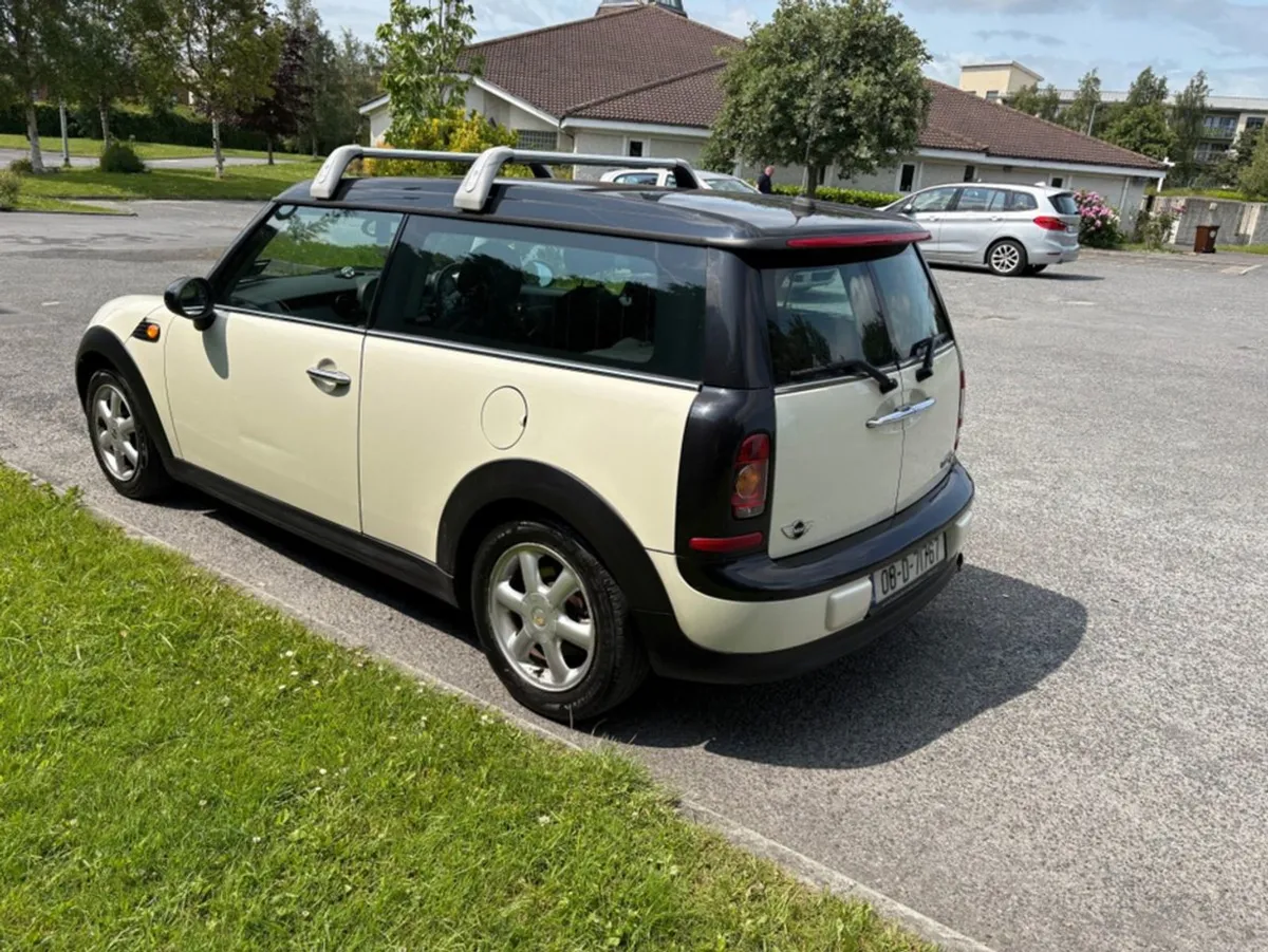 MINI CLUBMAN 1.6 D Cooper - Image 4