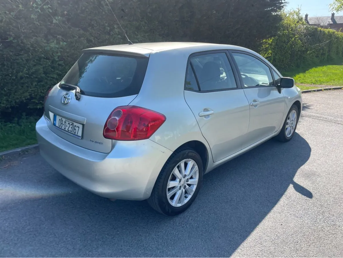 Toyota Auris 1.4 Luna 08 5DR - Image 3