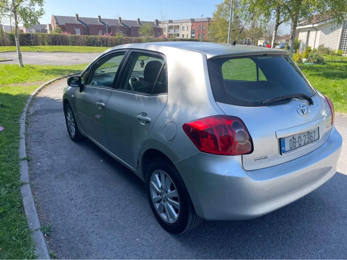 Toyota Auris 1.4 Luna 08 5DR - Image 4