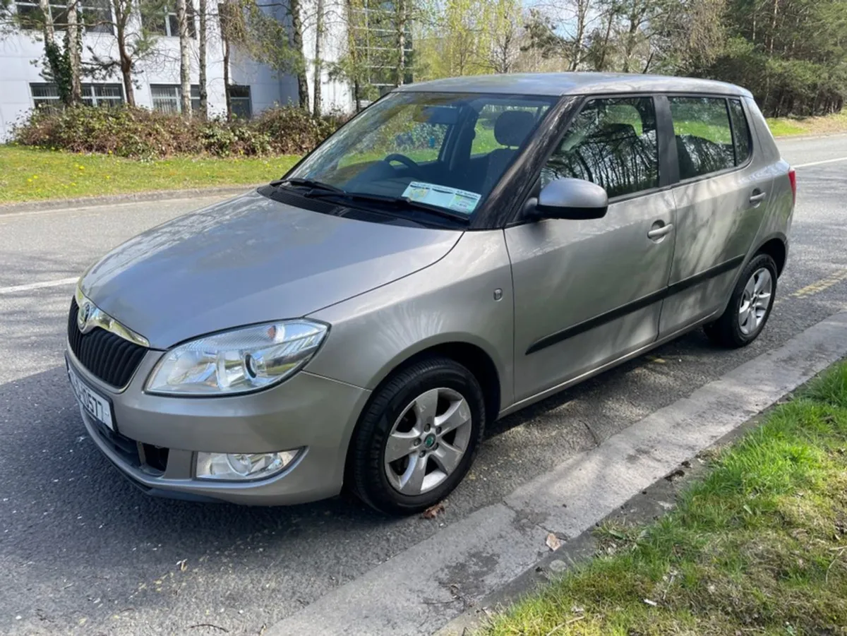Skoda Fabia Ambition 1.2 HTP 4DR 44kw - Image 2