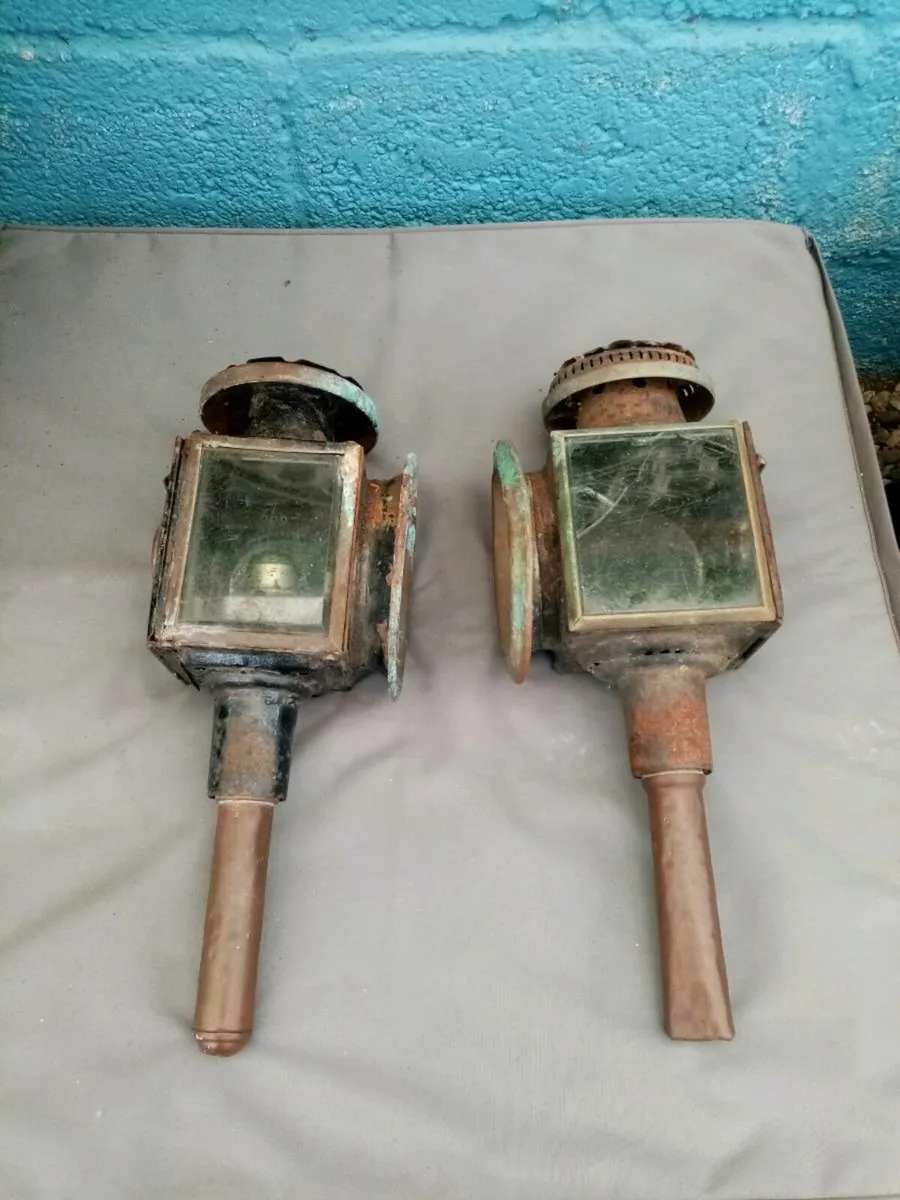 2 Antique Carriage Lamps Large - Image 1