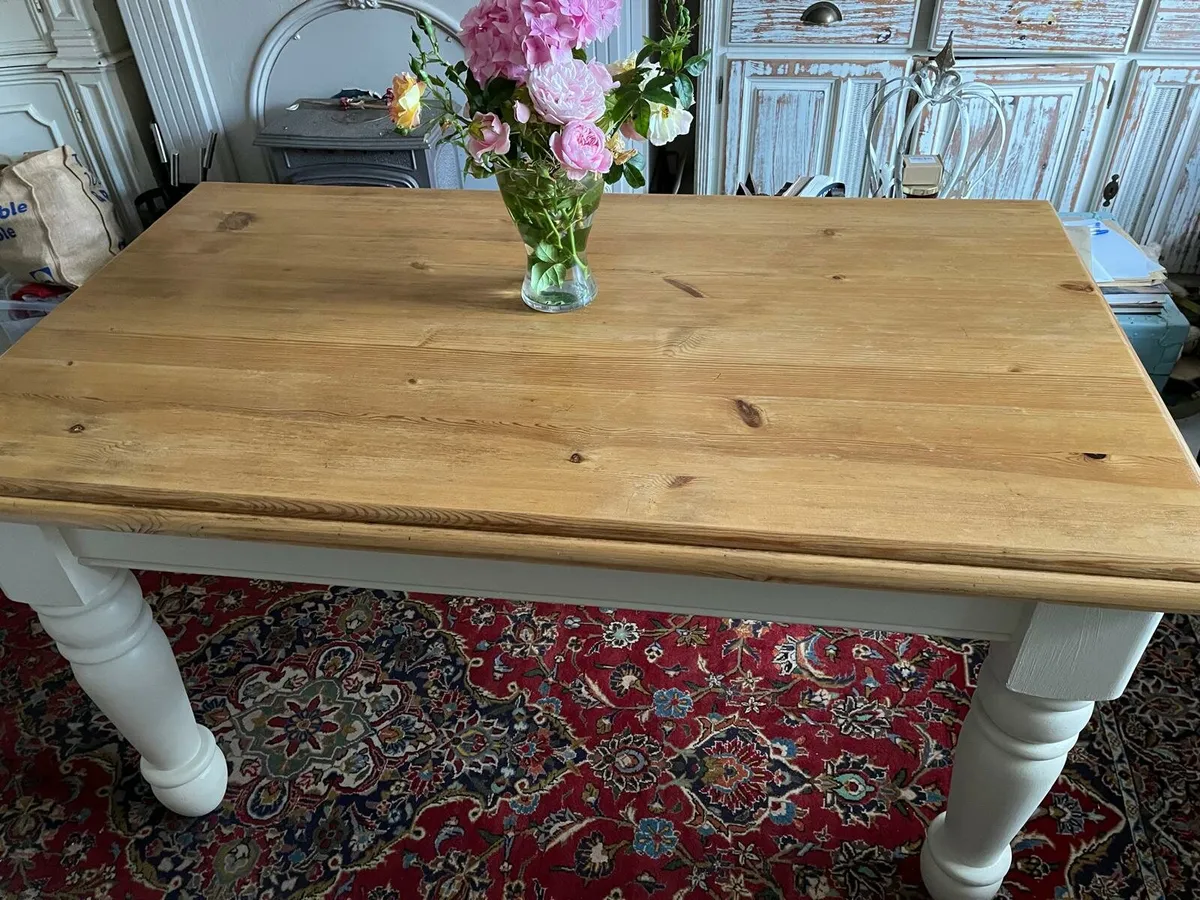 Kitchen Table - Image 1