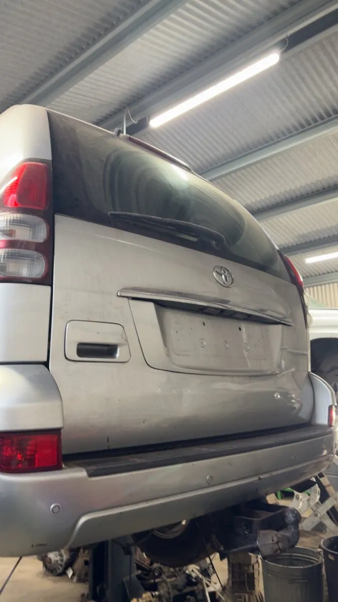 Toyota Landcruiser - Image 4