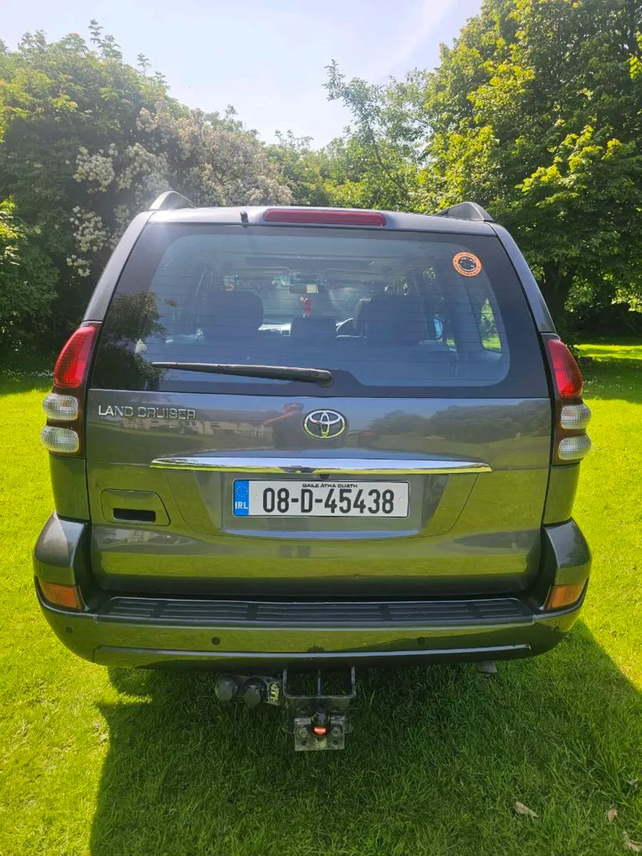 Toyota Land Cruiser Crewcab - Image 3