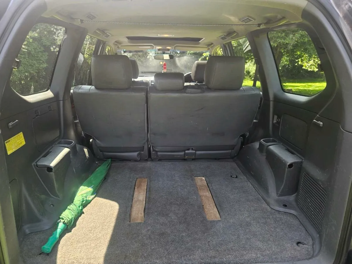 Toyota Land Cruiser Crewcab - Image 4