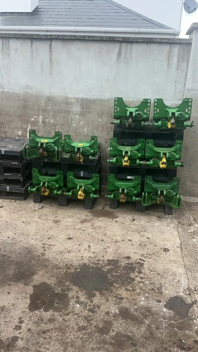 John Deere hitches - Image 1