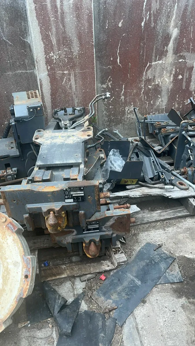 John Deere hitches - Image 2