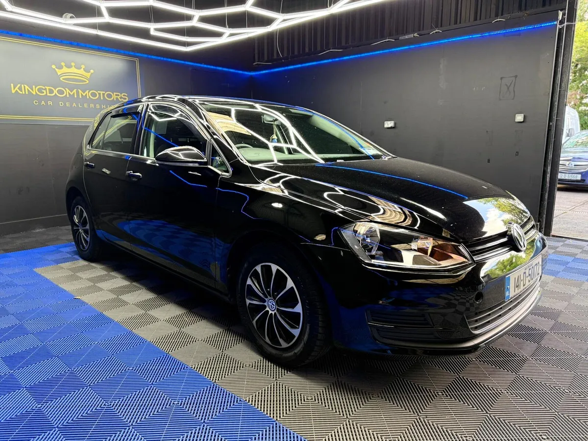 Volkswagen Golf 2014,1.2 manual - Image 2