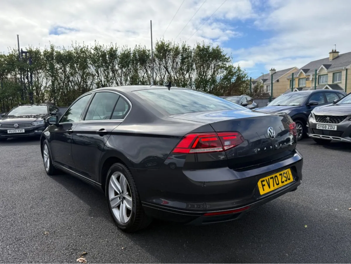 Volkswagen Passat SE TDI S-A - Image 3