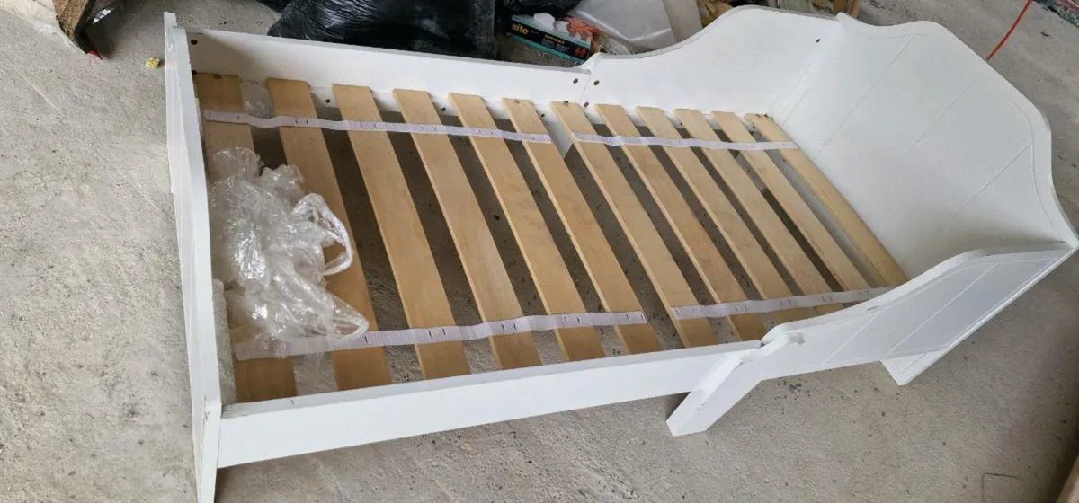 Childs Bed - Free - Image 1