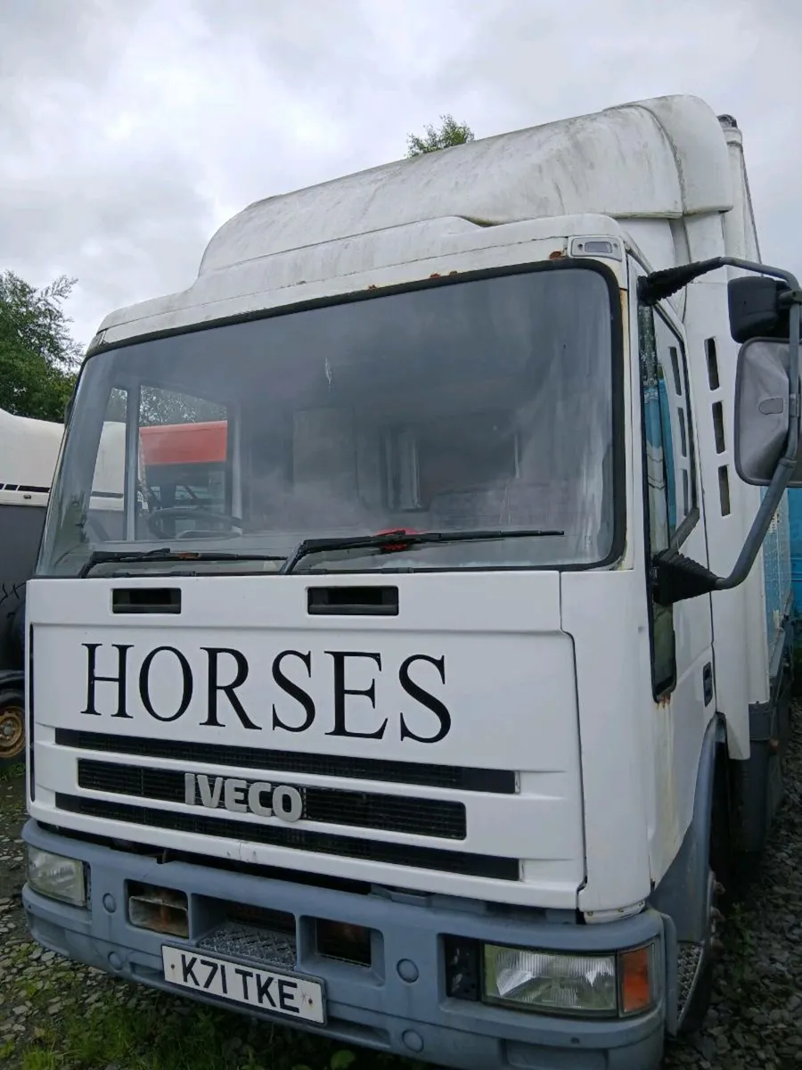 93 Iveco 3 Horse lorry  project - Image 1