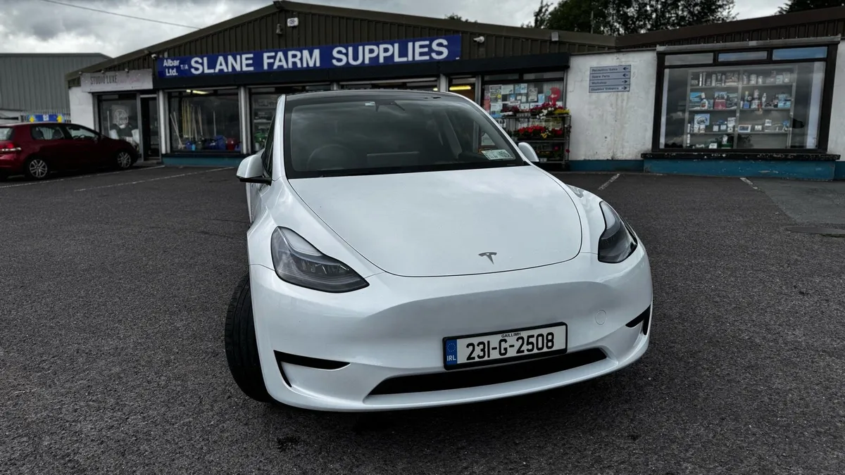 2023 Tesla Model Y RWD - Image 2