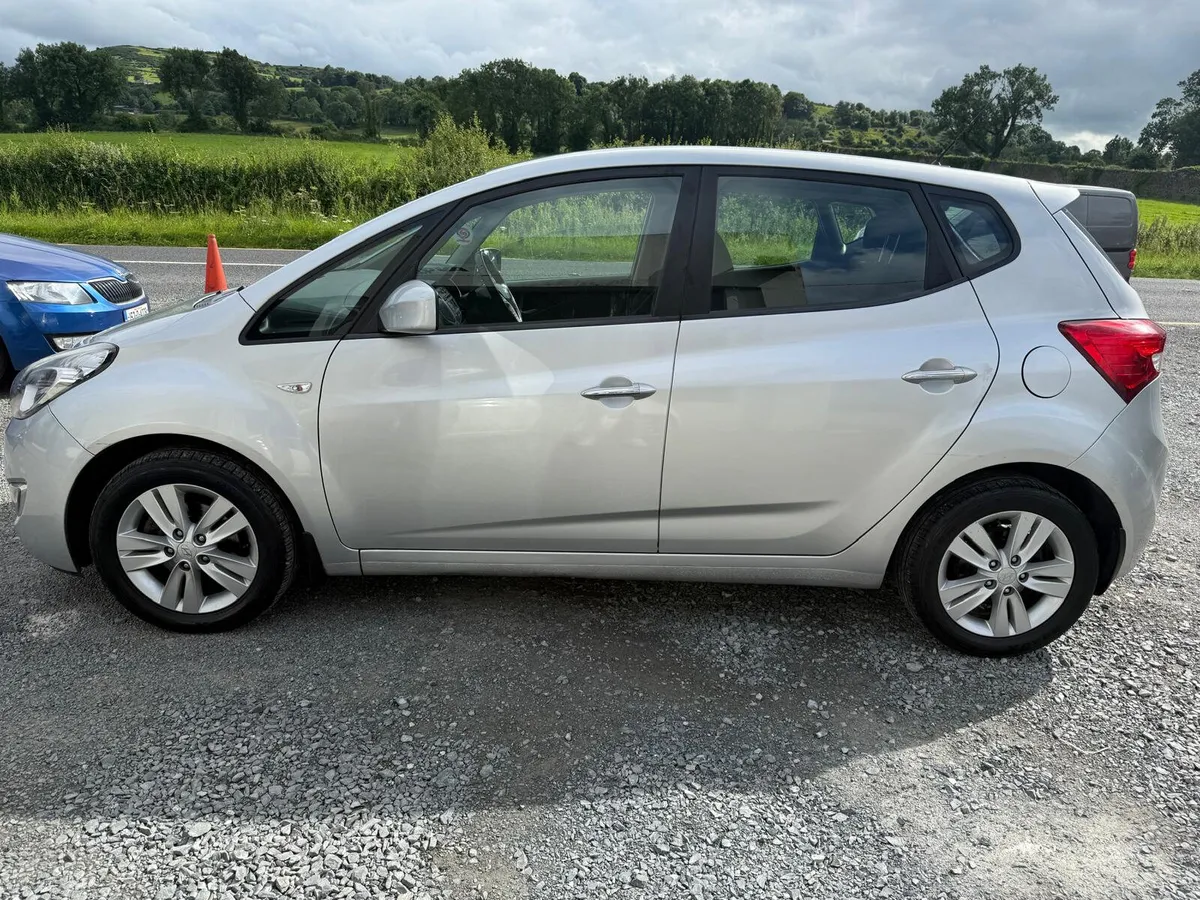 Hyundai ix20 2013 - Image 2