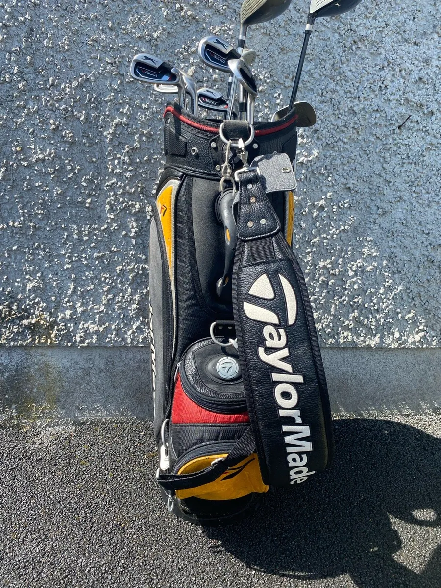 Taylormade Black Tour Bag - Image 3
