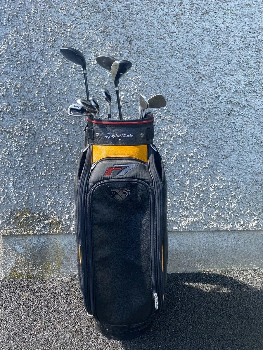 Taylormade Black Tour Bag - Image 4