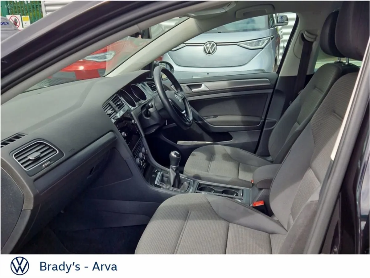 Volkswagen Golf 1.6 TDI Match Edition 5DR 115PS - Image 4
