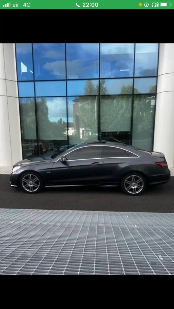 Mercedes-Benz AMG E-Class 250CDI Coupe| *bi-Xenon* - Image 2