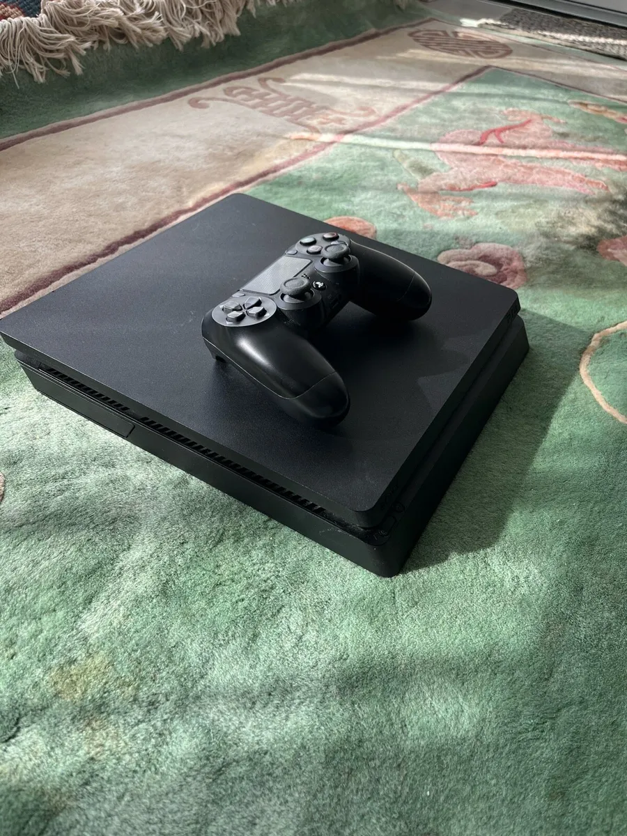 PlayStation 4 - Image 1