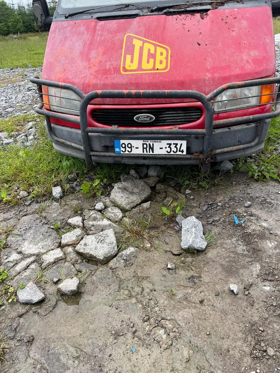 Smiley face transit van - Image 1