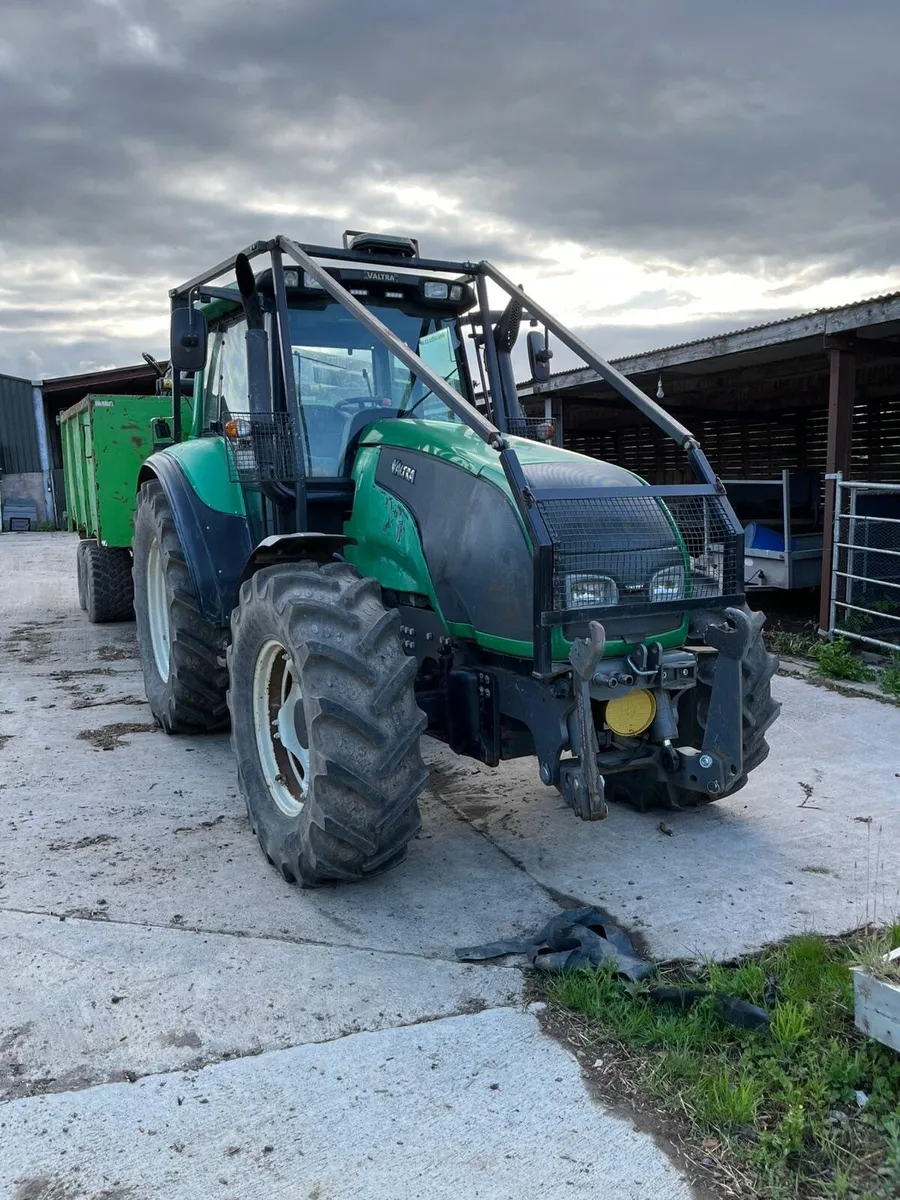 Valtra T130 with forestry trailer - Image 3
