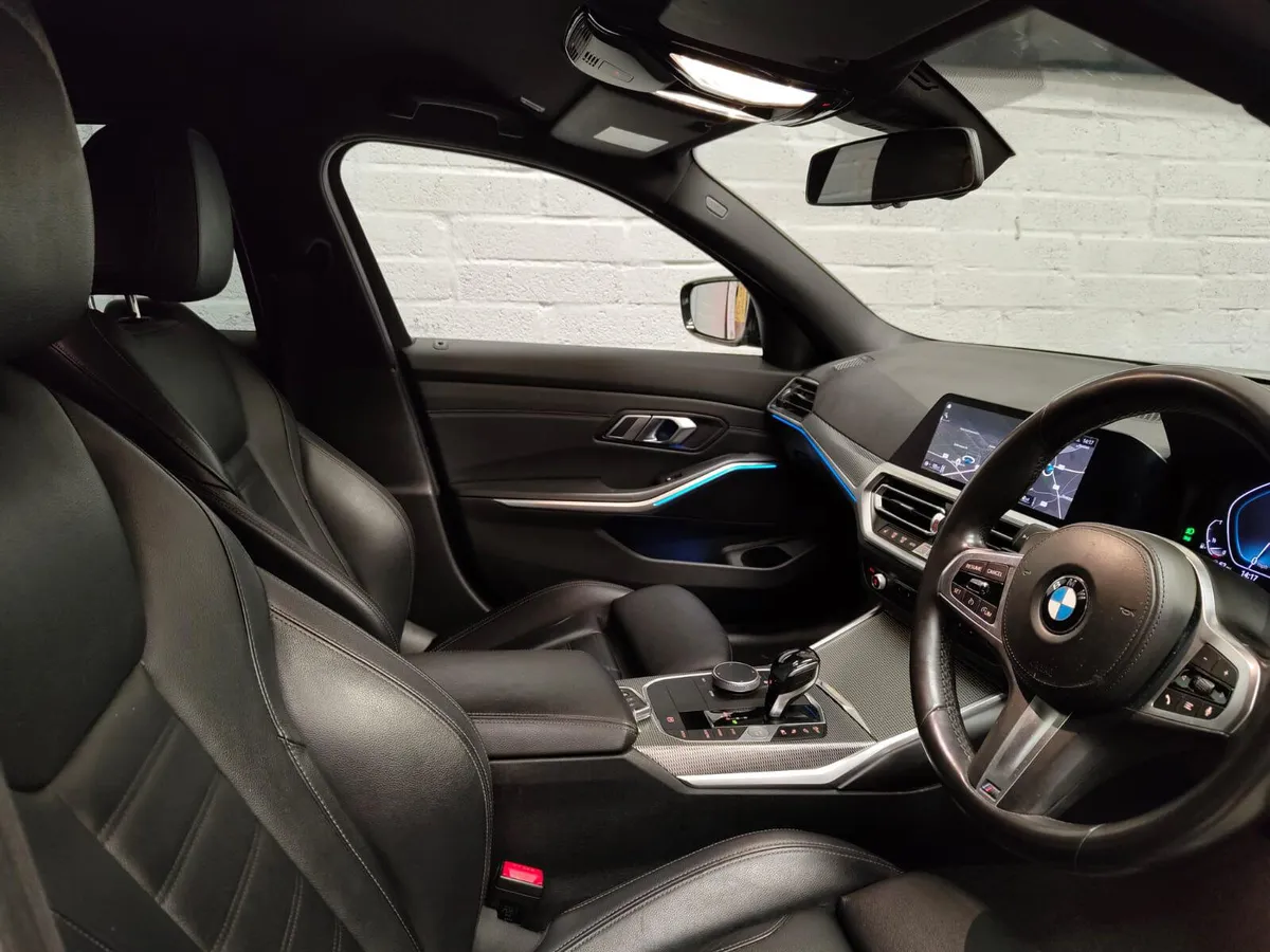 BMW 3-Series 2020 2.0 AUTOMATIC PETROL MSPORT HYBR - Image 3