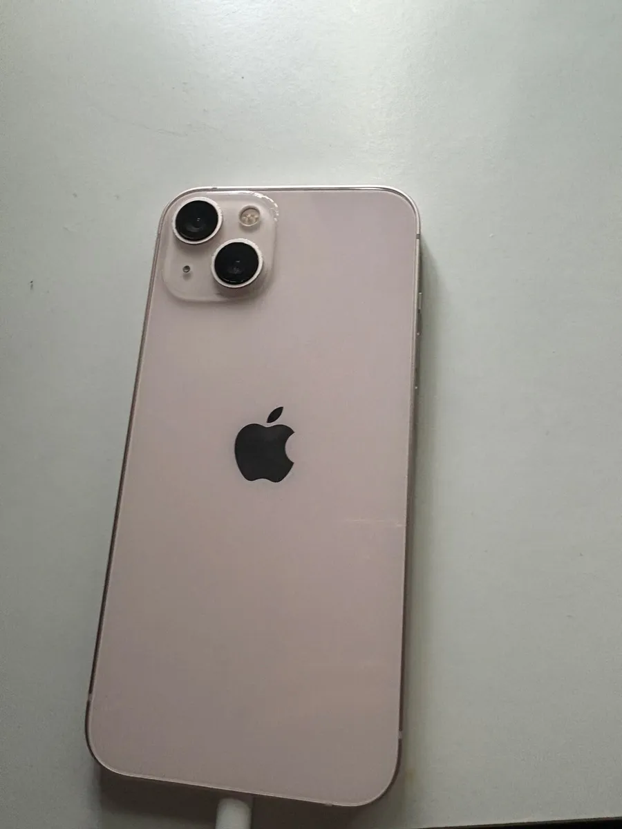 iPhone - Image 1